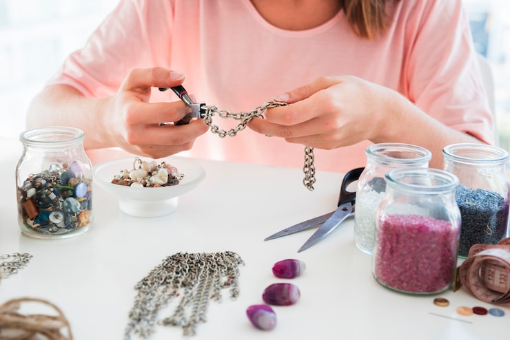 Pyrite Bracelet: Benefits, Meaning, and Style Guide